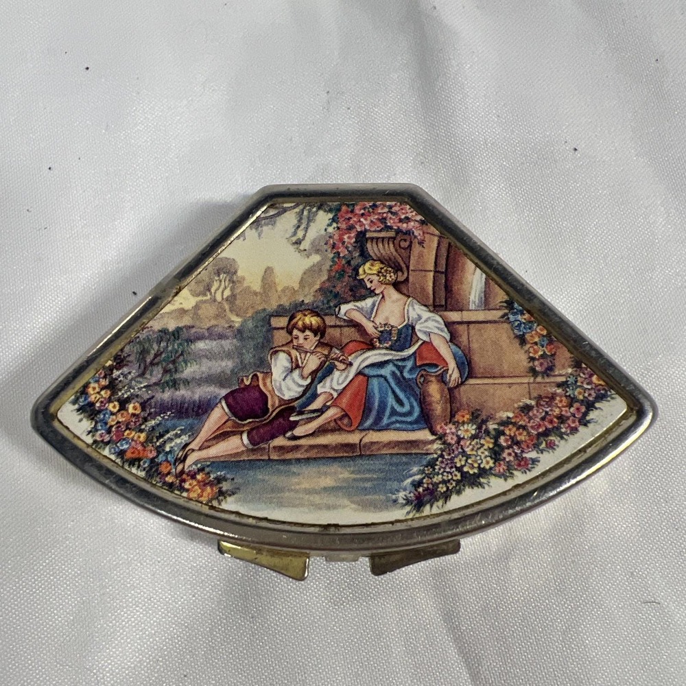 VTG Fragonard Style Courting Couple Fan Shaped Metal Pill Box Mirror Case